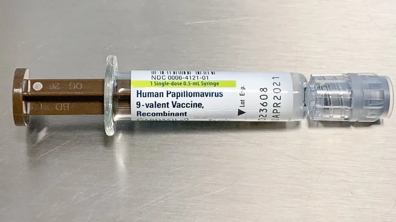 Vacina nonavalente contra HPV ganha aval para prevenir câncer de garganta, cabeça e pescoço