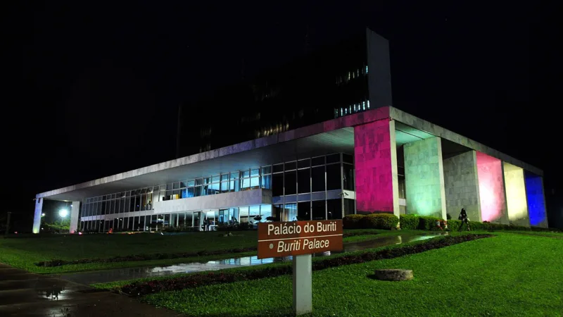 Veja como os candidatos ao GDF reagiram à decisão do TSE que barrou Arruda
