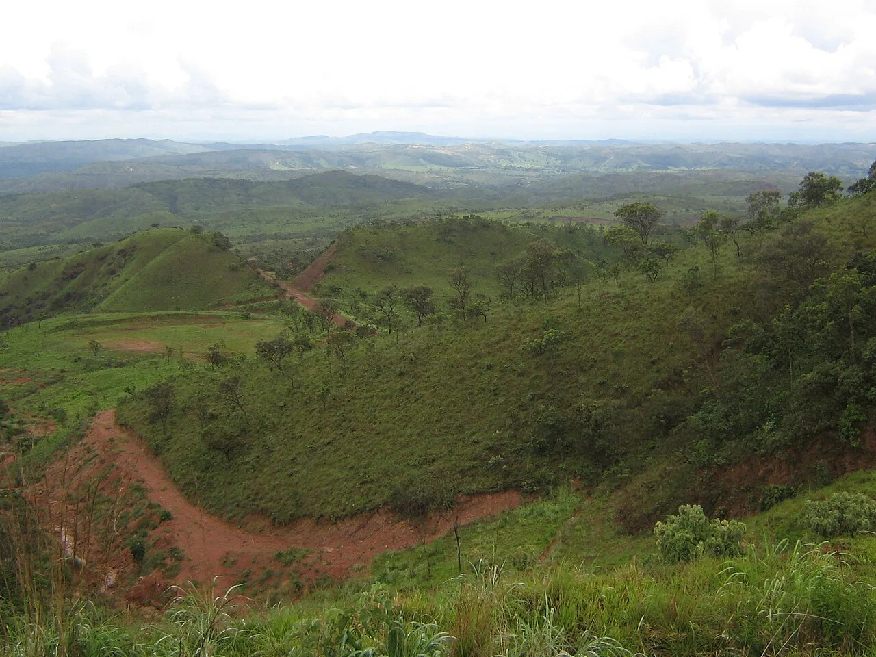 Viva Lago Oeste reúne hospedagens, trilhas, cachoeiras e cultura rural a poucos minutos de Brasília