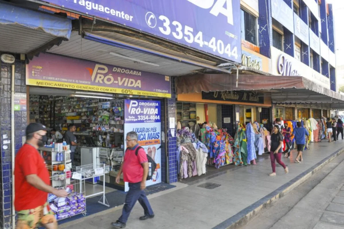 Comércio do DF deve abrir cerca de 4,5 mil vagas temporárias no fim do ano