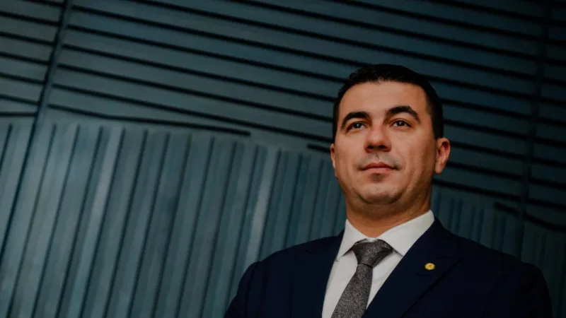 Ex-candidato Luís Miranda é acusado de não pagar equipe contratada para pesquisas eleitorais