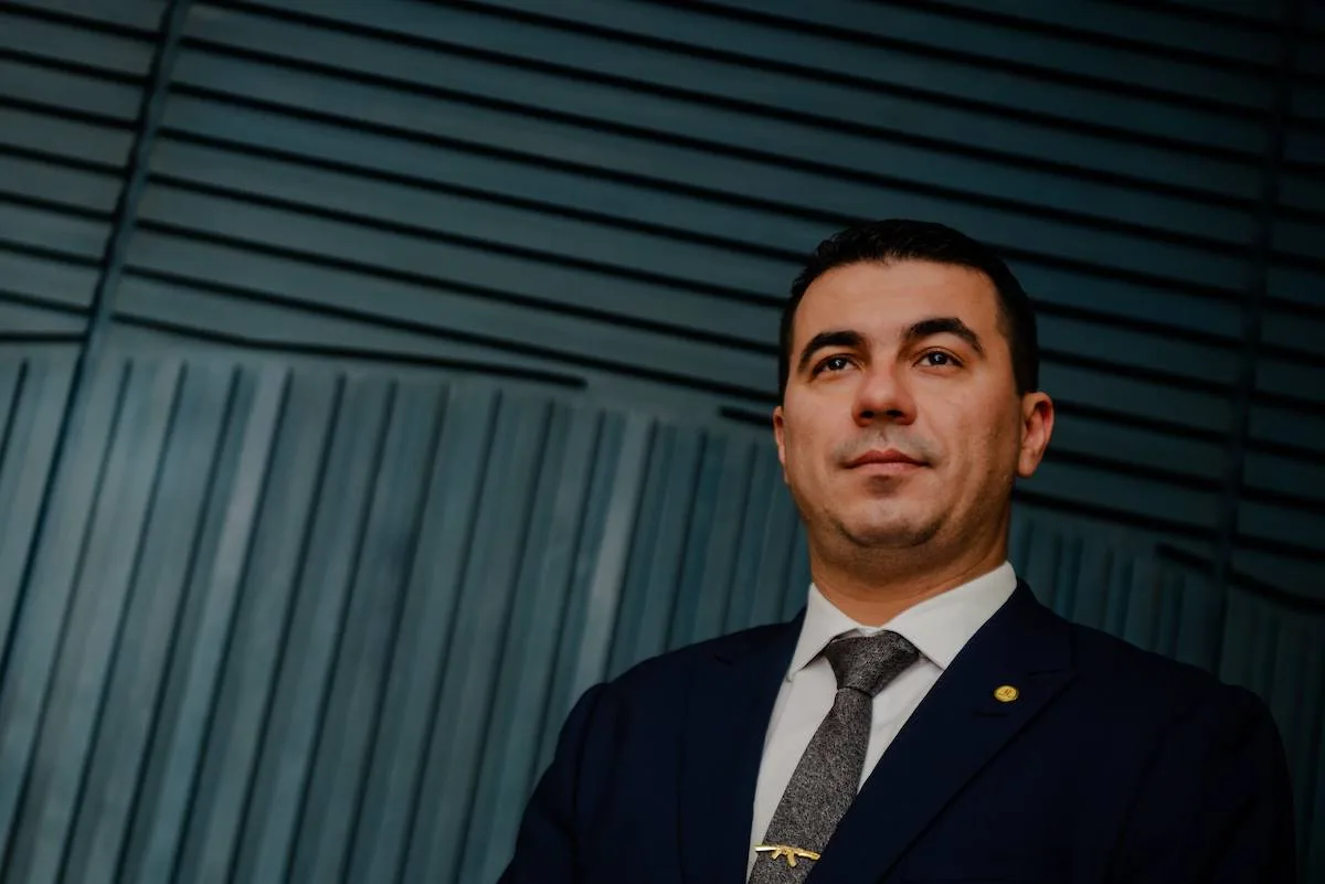 Ex-candidato Luís Miranda é acusado de não pagar equipe contratada para pesquisas eleitorais