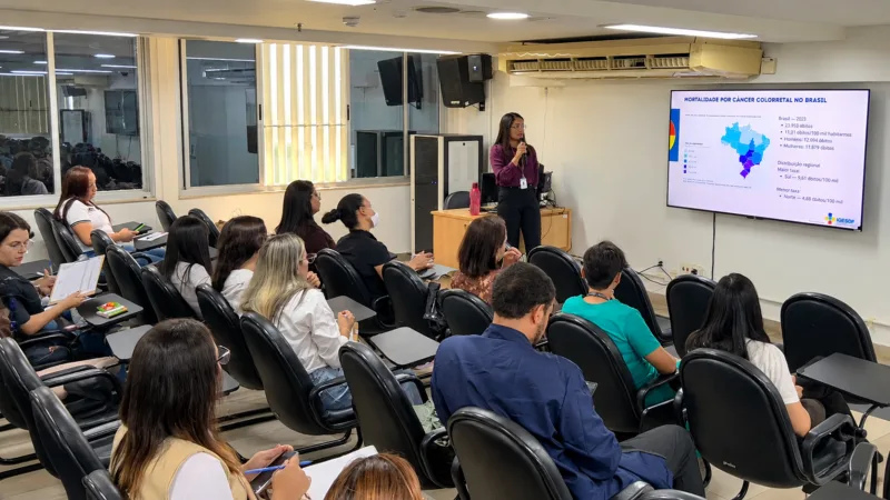 Hospital de Base promove capacitação sobre câncer colorretal e diagnóstico precoce