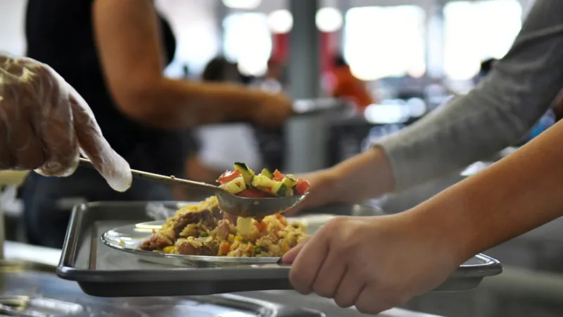 Restaurante Comunitário DJ Jamaika, em Ceilândia, fecha por três meses para manutenção