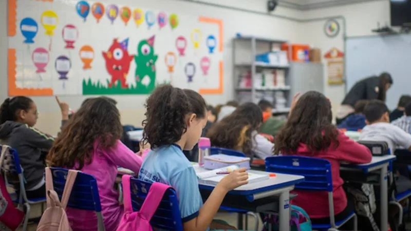 Aulas são suspensas nas escolas do DF na sexta-feira por causa do 2º turno