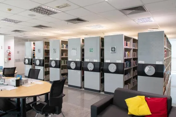 Biblioteca da CLDF fecha salas de estudo e suspende empréstimos por até 120 dias para reforma