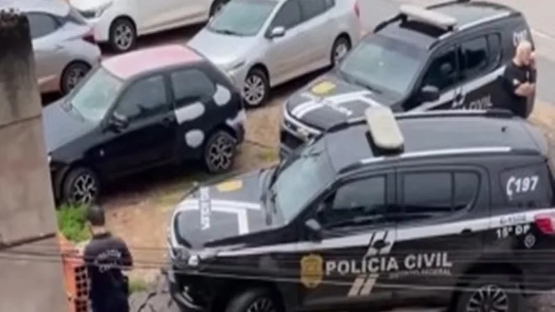 Homem é morto a facadas em casa em Ceilândia; irmão confessa o crime e é preso