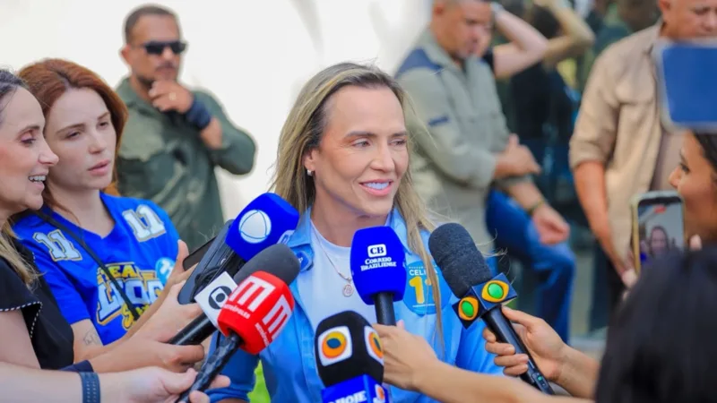 Celina anuncia Centro de Referência da Educação em Taguatinga e obras no Pôr do Sol