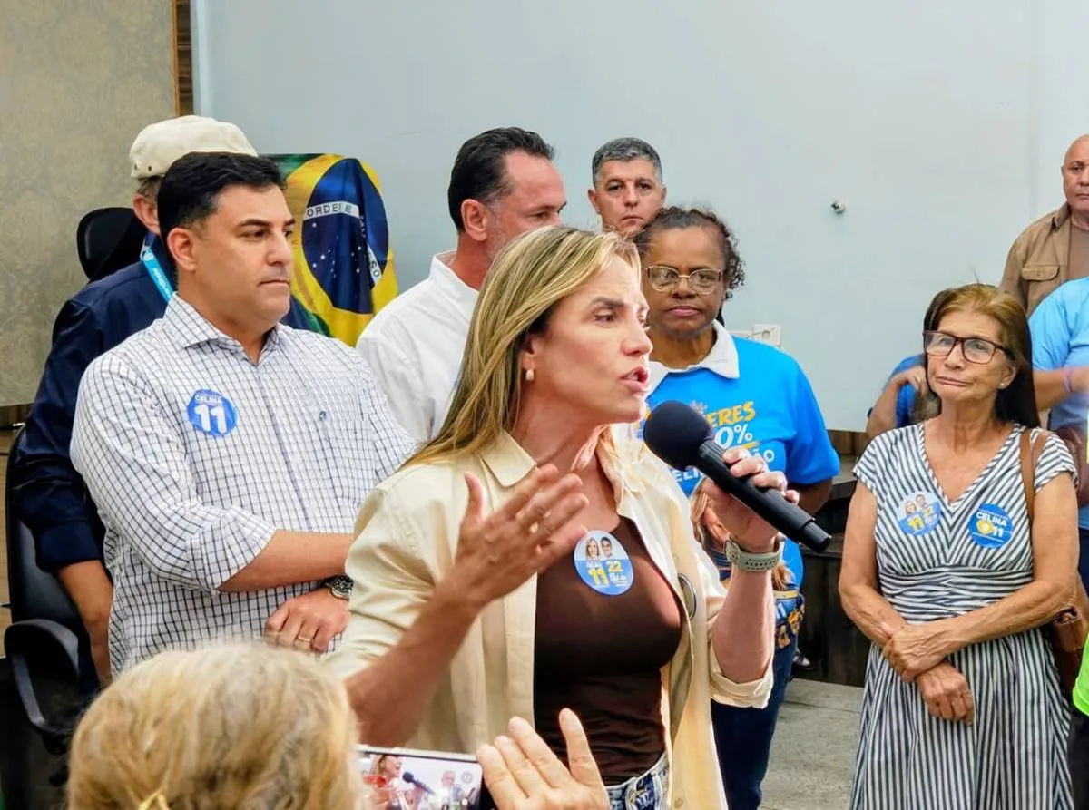 Celina promete construir restaurante comunitário no Riacho Fundo