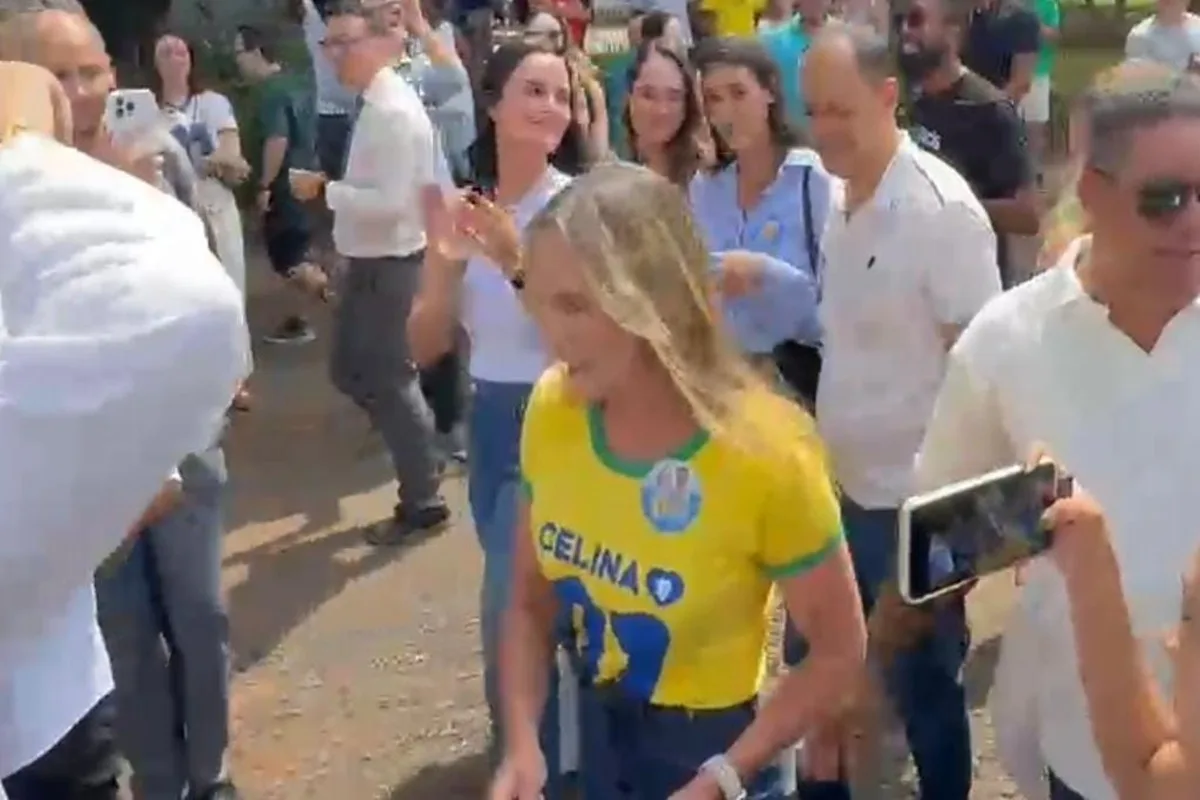 Celina Leão vota no Lago Norte acompanhada de Michelle Bolsonaro e Bia Kicis