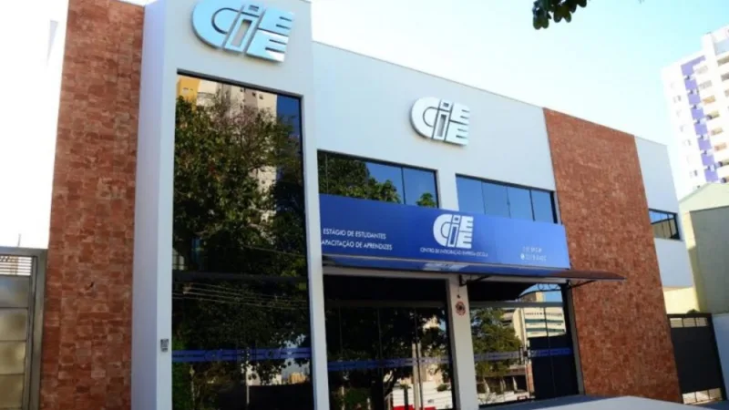CIEE abre 820 vagas de estágio para estudantes no DF