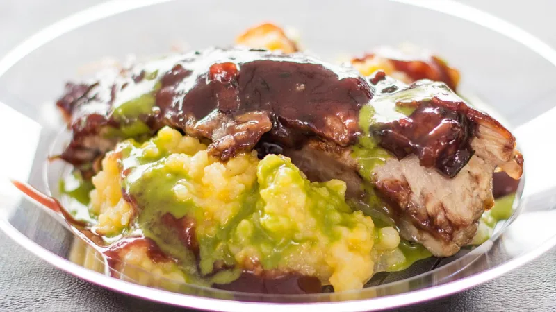 Costelinha de porco na cozinha mineira: onde comer em BH
