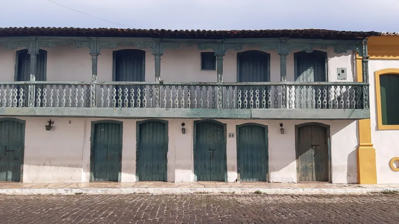 Pé de moleque de massa puba: o bolo de mandioca de Sergipe