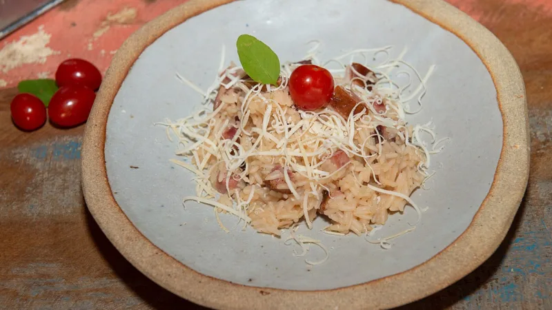 Arroz carreteiro: o prato de panela de ferro dos gaúchos