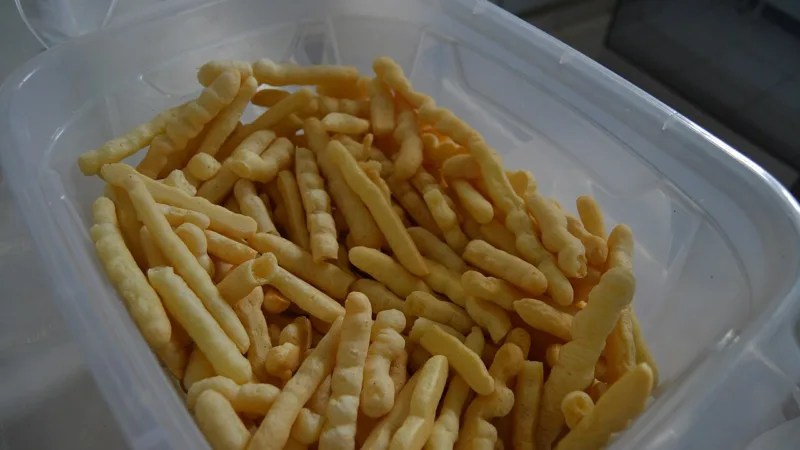 Bulim, o biscoito de goma que invade os semáforos de Fortaleza