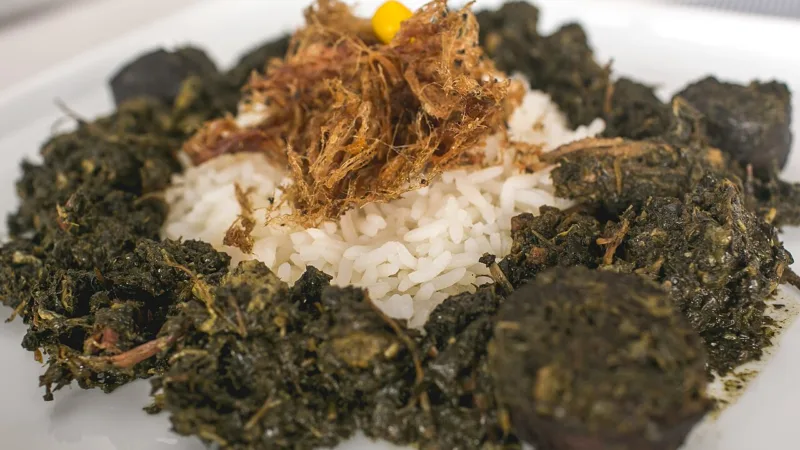 Maniçoba paraense: a feijoada de folha de mandioca