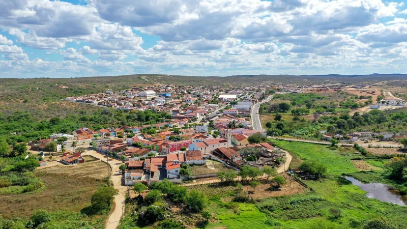 Bode no buraco: o assado enterrado do Cariri paraibano