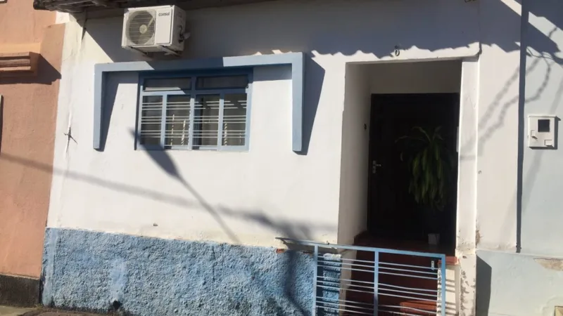 Alfenim da Cidade de Goiás: massa de açúcar feita à mão