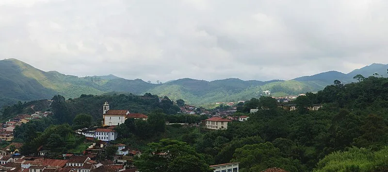 Bambá de couve: a sopa de couve e fubá de Ouro Preto