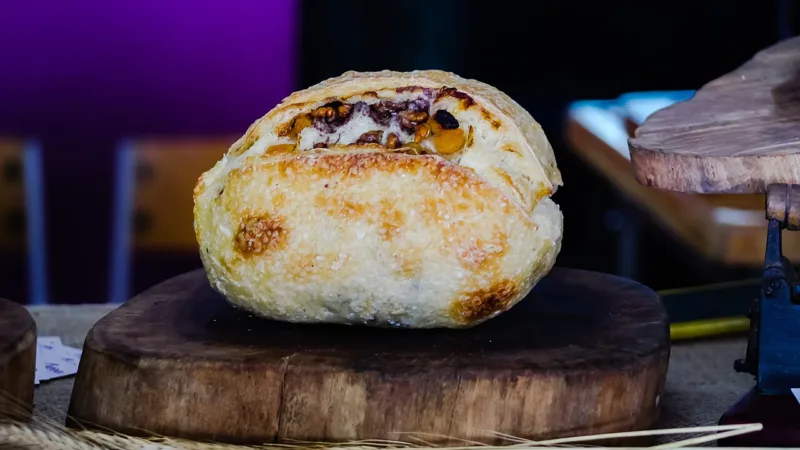 Pão de nata, o pão macio que leva nata de leite na massa