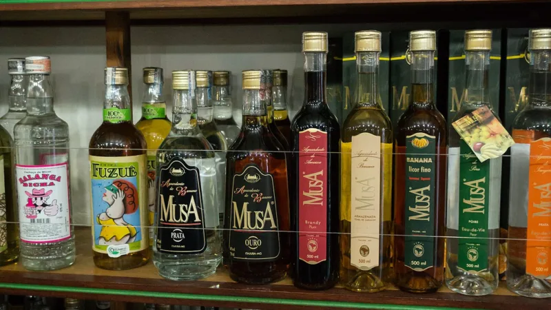 Cachaça de Paraty: da fama colonial aos alambiques de visita