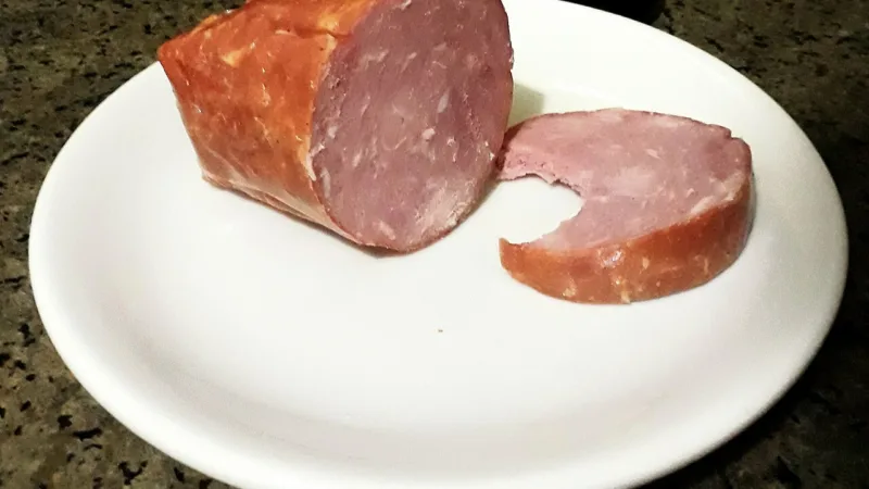 Salame Cracóvia de Prudentópolis: defumado a quente e cozido