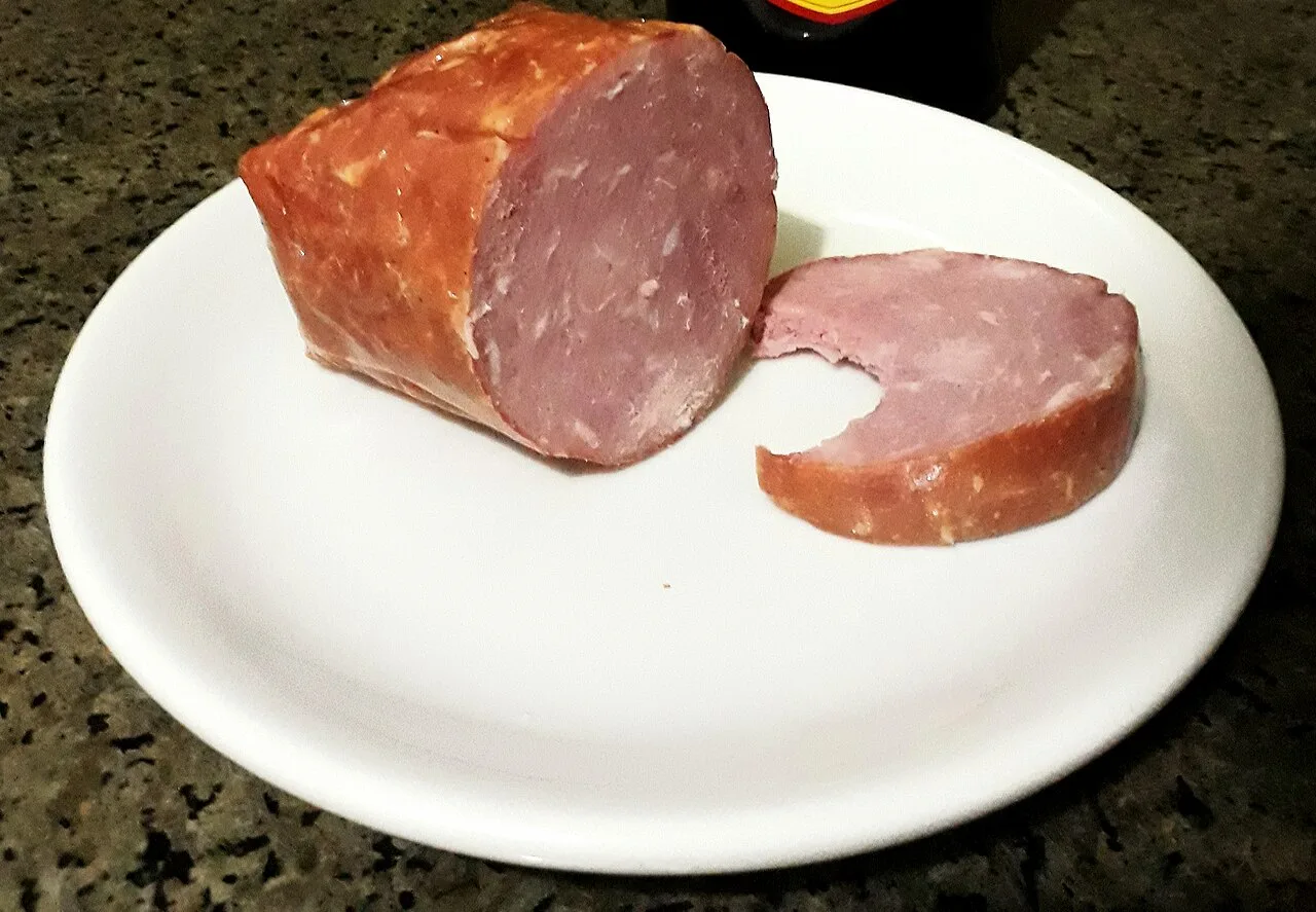 Salame Cracóvia de Prudentópolis: defumado a quente e cozido