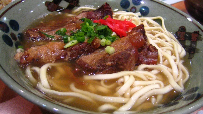 Sobá de Campo Grande: o macarrão de Okinawa que virou orgulho de MS