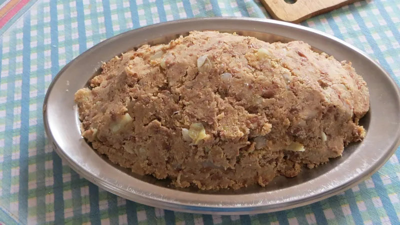 Tutu de feijão à mineira: o creme escuro que pede couve