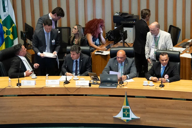CLDF aprova crédito de R$ 45 milhões para pagar entidades de assistência social