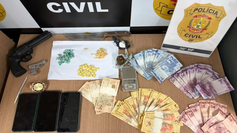 Dupla ligada a grupo investigado por série de homicídios em São Sebastião é presa com drogas