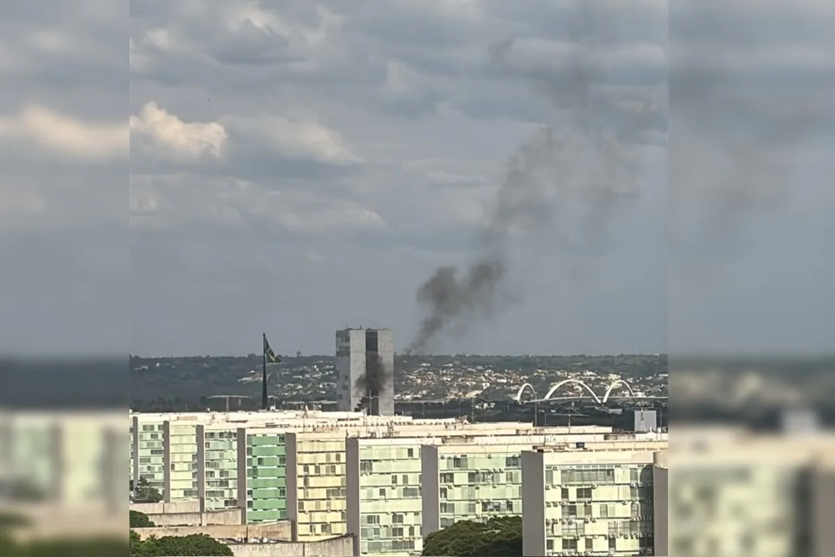Fumaça preta na Esplanada dos Ministérios é simulado de incêndio do CBMDF