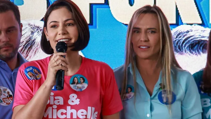 Michelle sobre Bolsonaro: “Não é que passou mal, tem tido dias difíceis”