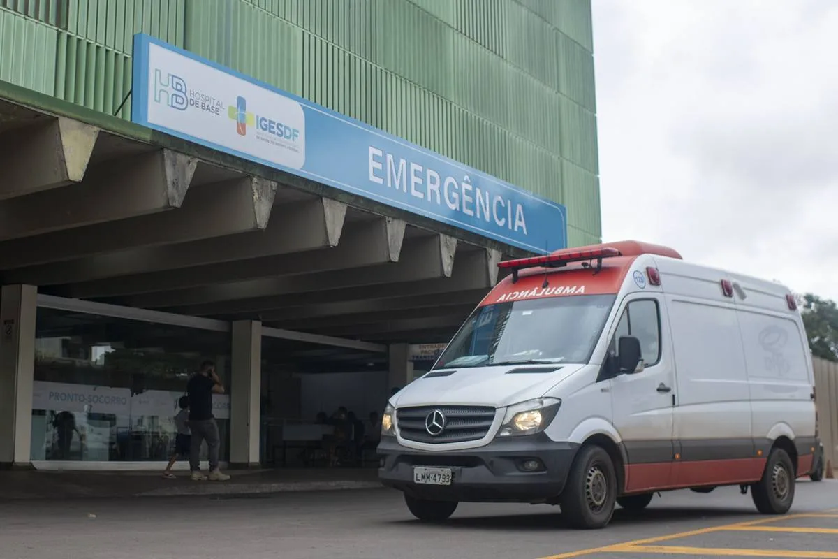 Falta de energia afeta alas do Hospital de Base do DF