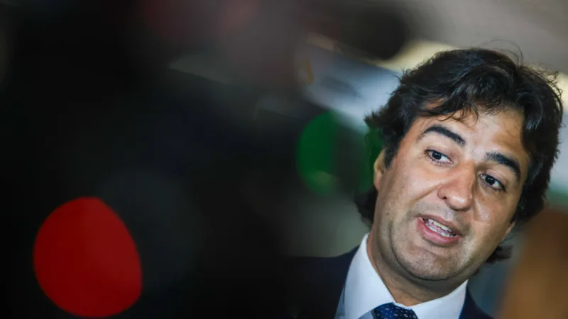 Gabriel Magno diz que “doutrinação ideológica” nas escolas é “espantalho da extrema direita”