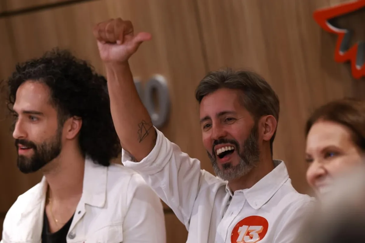 PSB oficializa apoio a Leandro Grass no 2º turno, e candidato promete incorporar propostas de Cappelli