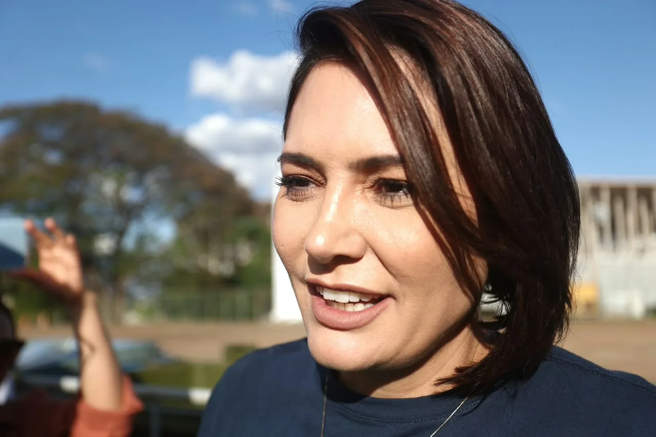 Michelle Bolsonaro nega volta ao comando do PL Mulher: “Vou focar no meu mandato”