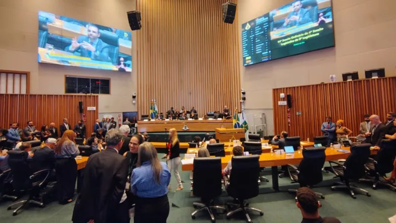 CLDF aprova em 1º turno projeto que abre caminho para terceira eleição na Mesa Diretora