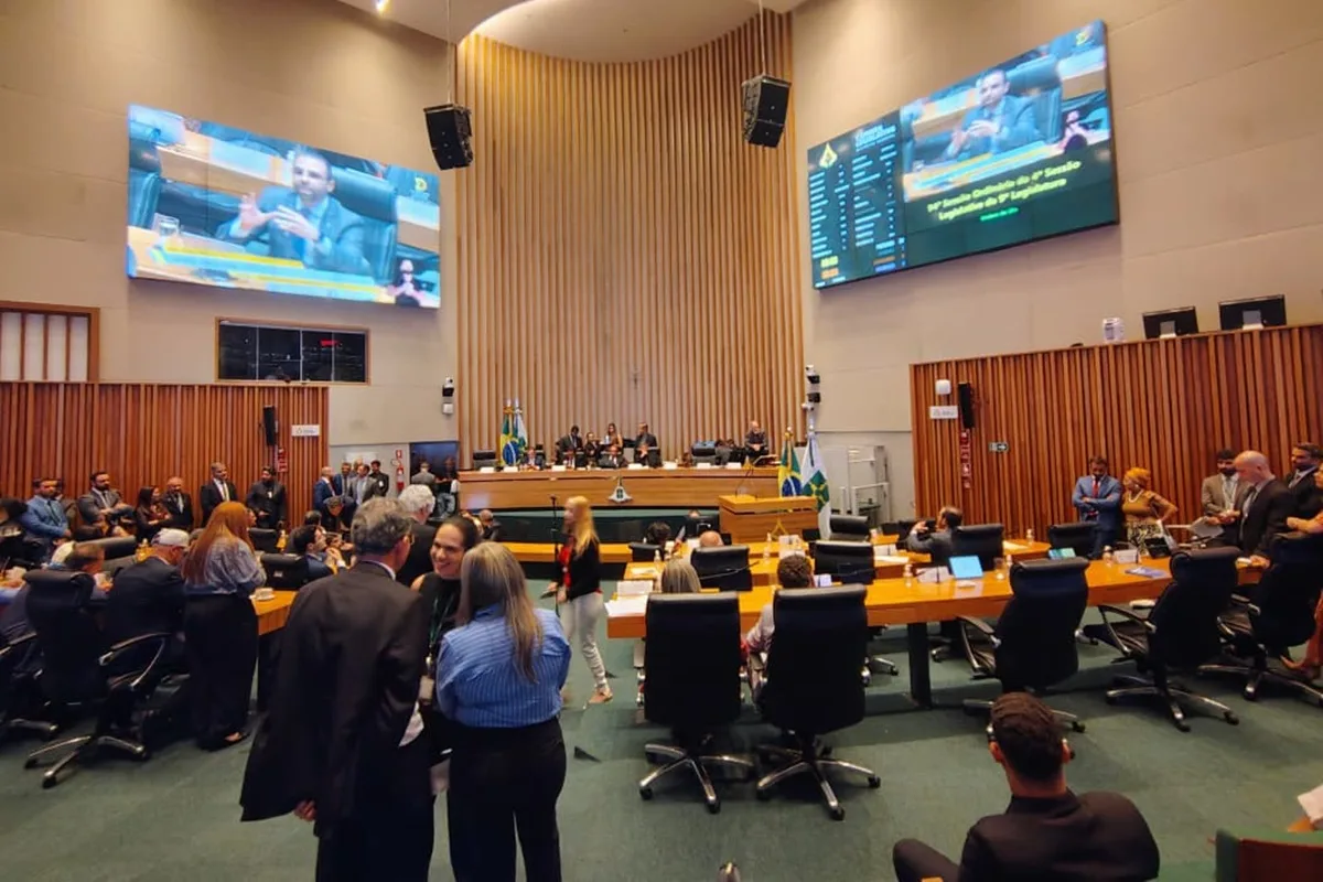 CLDF aprova em 1º turno projeto que abre caminho para terceira eleição na Mesa Diretora