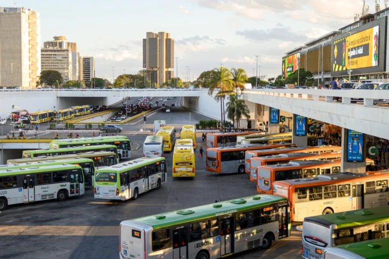 Transporte público do DF será gratuito e terá frota de dia útil no 2º turno
