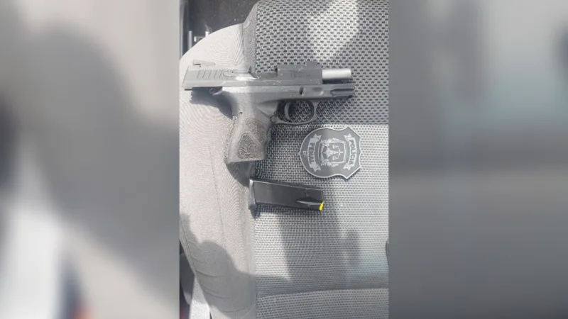 Polícia Penal encontra pistola com numeração raspada em carro perto do CPP e prende duas pessoas