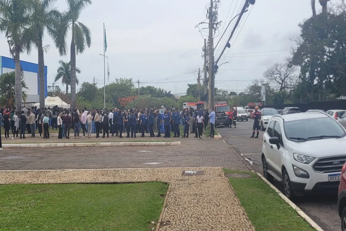 Simulado de incêndio no Ministério da Pesca chama atenção nesta quinta