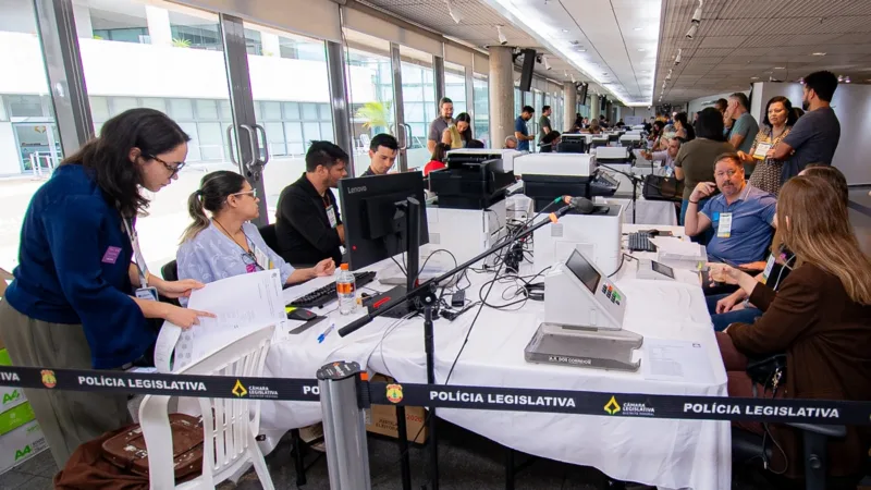 TRE-DF faz simulado dos testes de integridade e autenticidade das urnas na CLDF