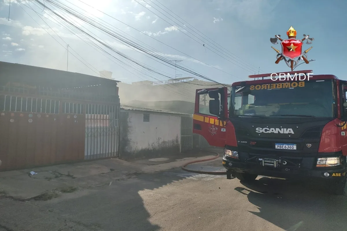Homem agride esposa e coloca fogo na casa da família em Ceilândia