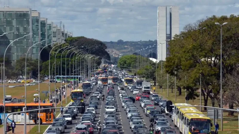 Esplanada ficará fechada até a manhã de segunda-feira, diz SSP-DF; 5 mil policiais reforçam a segurança