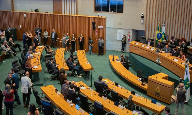 CLDF aprova projeto que reúne em uma só lei as normas do transporte escolar no DF