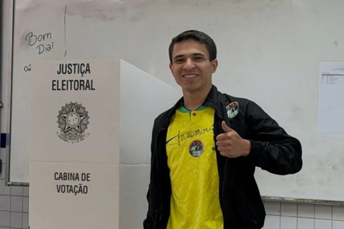 Victor Jansen (PL), de 25 anos, é eleito o deputado distrital mais jovem da CLDF